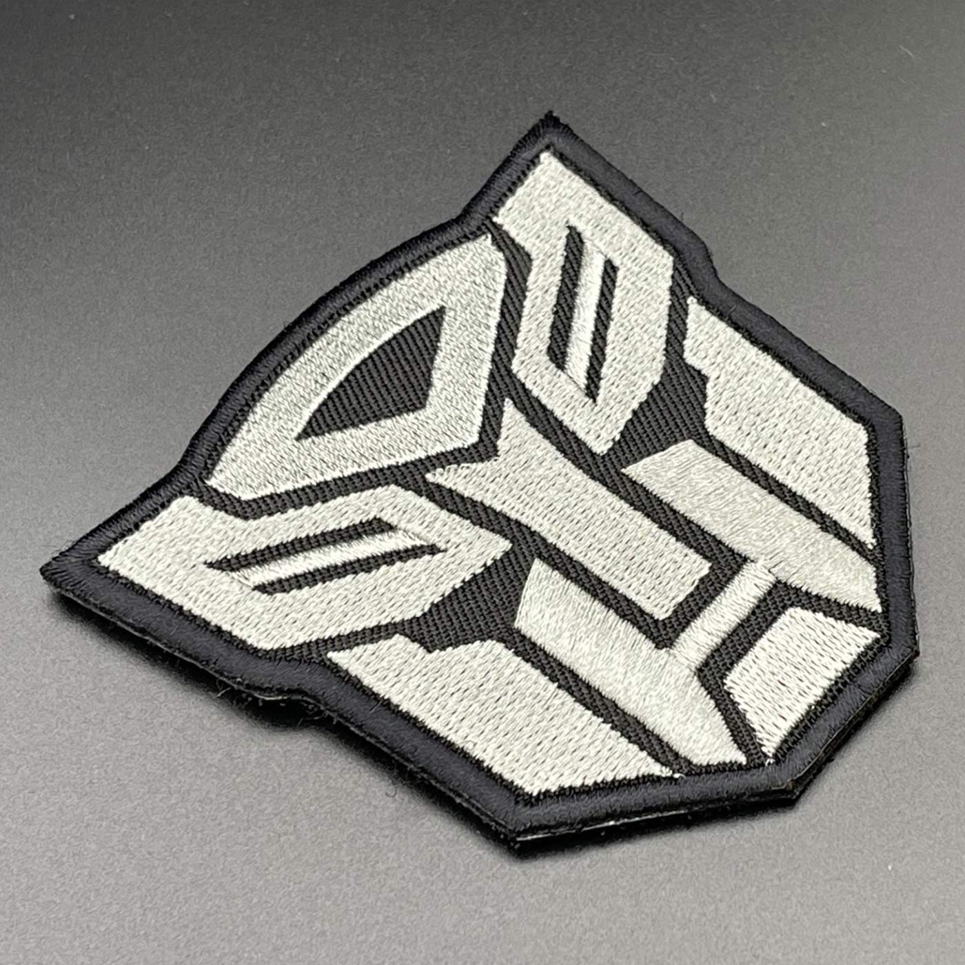 Auto Bot Patch, Grey, Hook & Loop, 8cm - Image 3