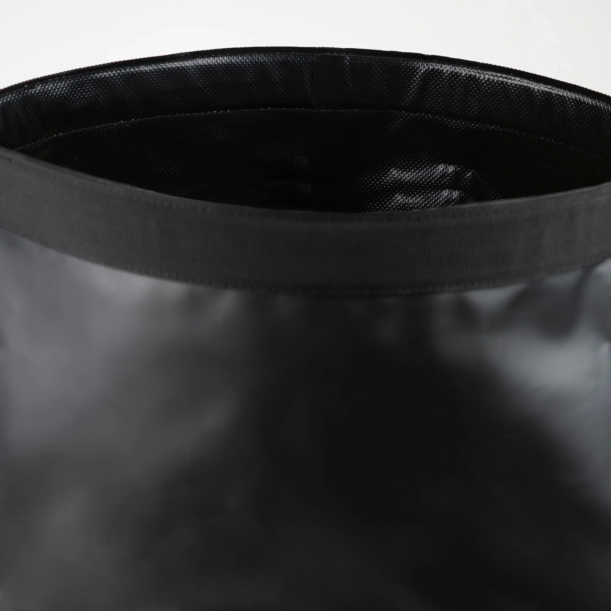 Highlander Troon Tri-Laminate Duffle Dry Bag 70L - Waterproof Roll-Top - Image 6