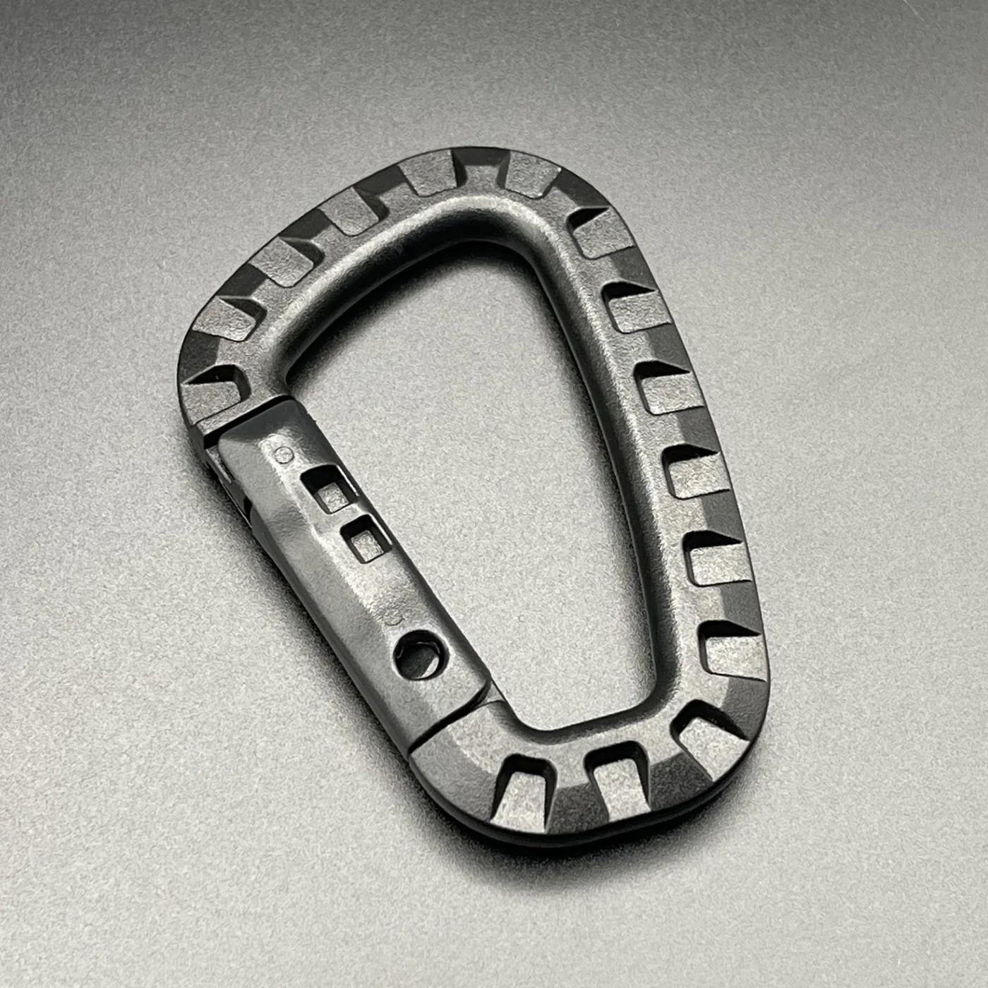 Tactical Carabiner: MOLLE Compatible Plastic Gear Clip - Image 9